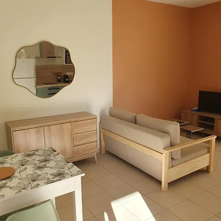 Le Calme Thermal, Apt, 38 M2 *